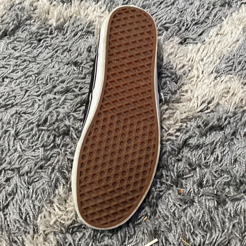 Vans - Picture 4 of 8